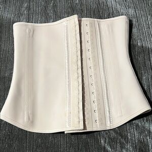 Cream latex Waist trainer
